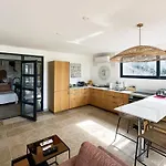 Villa Luxury House, St Tropez 20mns! Stunning View, Serene & Private Grimaud