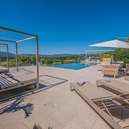 Вилла Luxury House, St Tropez 20mns! Stunning View, Serene & Private *