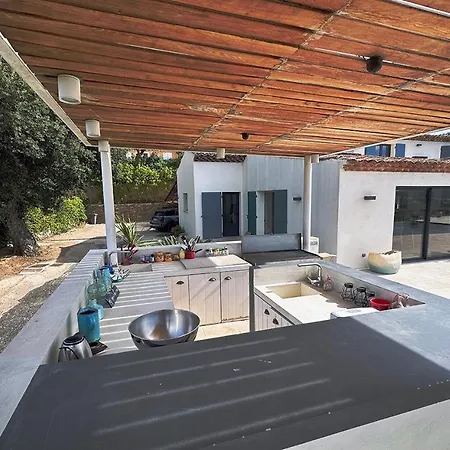 Βίλα Luxury House, St Tropez 20mns! Stunning View, Serene & Private *
