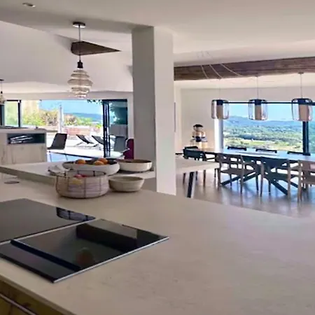 别墅 Luxury House, St Tropez 20mns! Stunning View, Serene & Private