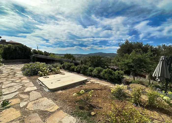 Villa Luxury House, St Tropez 20mns! Stunning View, Serene & Private